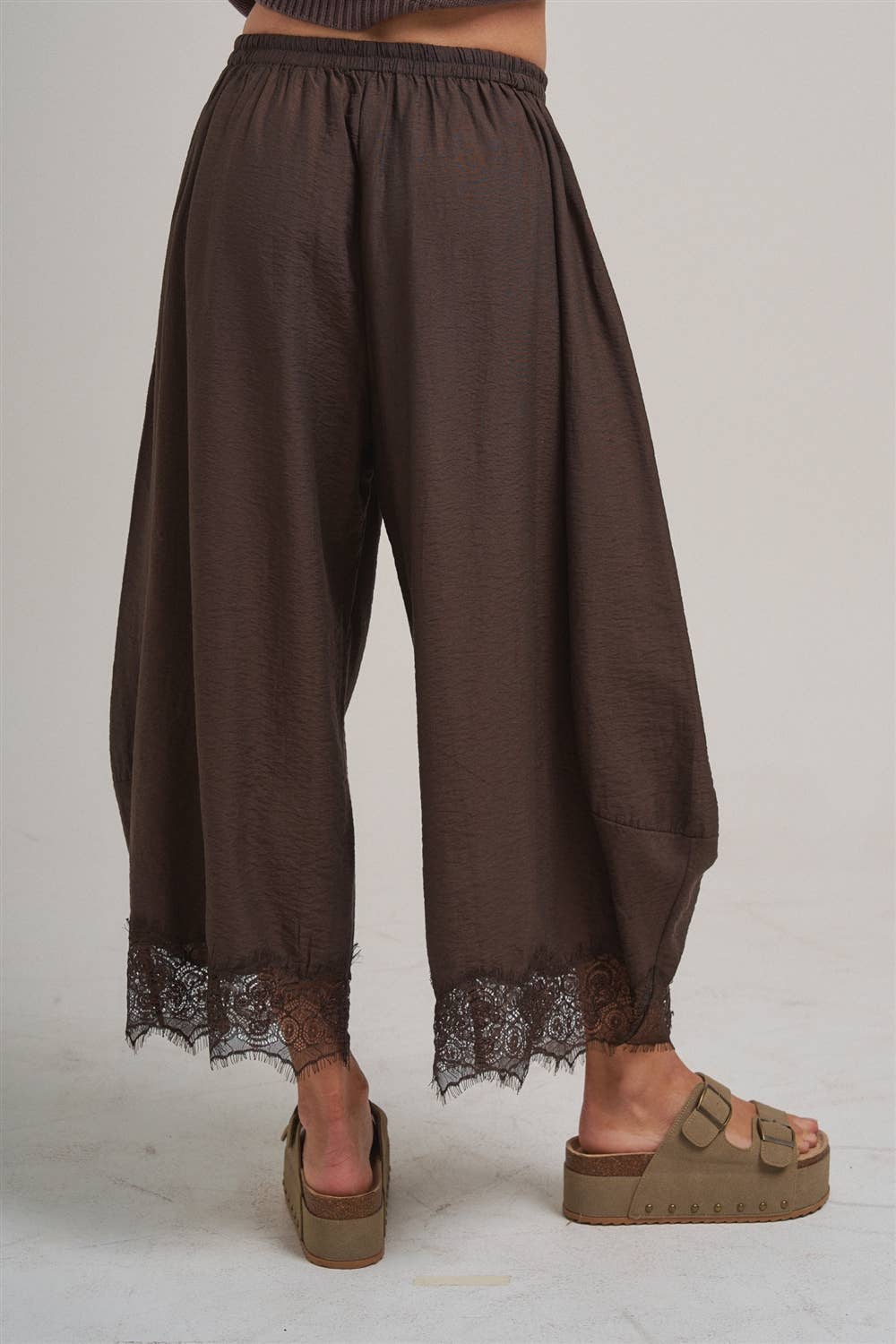 CECE FLOWY WIDE BALLOON LEG PANTS