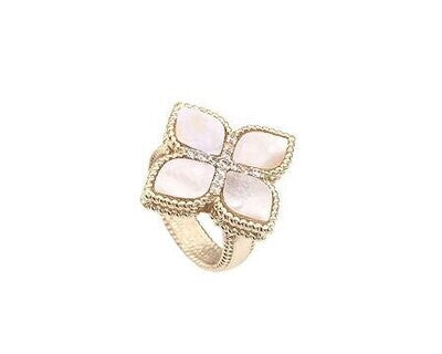 CLOVER RING