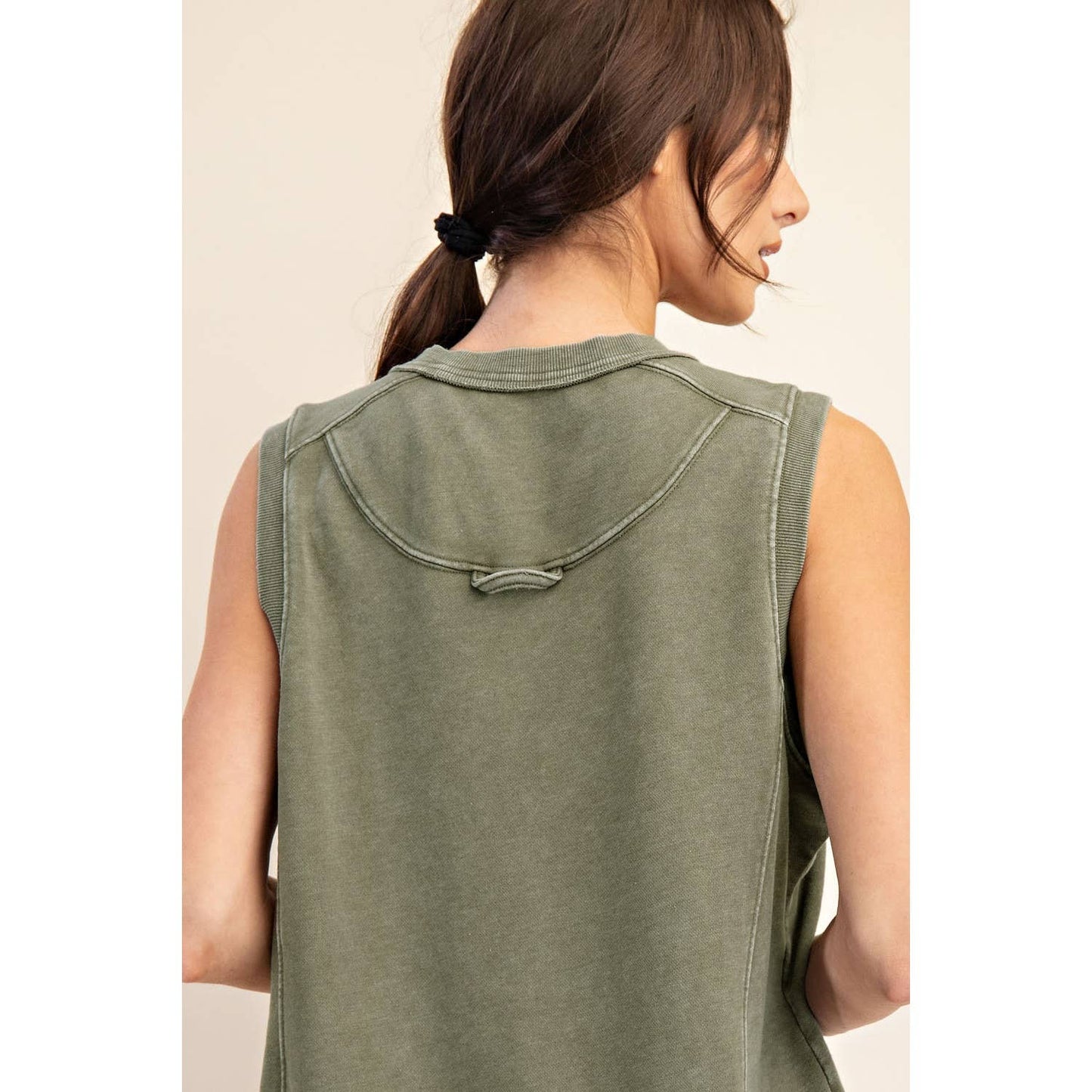 MINERAL WASHED SLEEVELESS PULLOVER