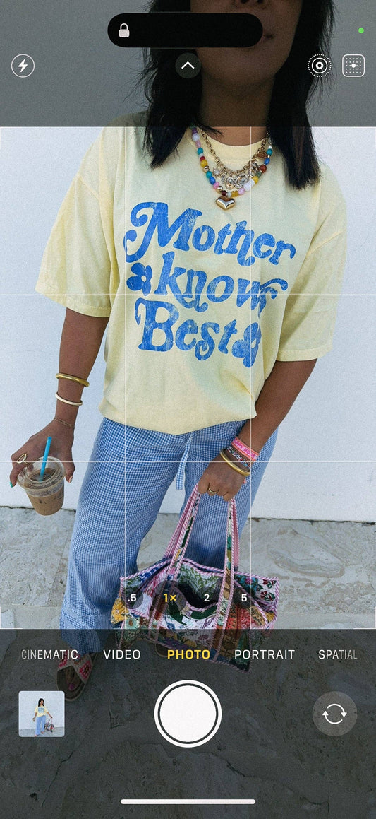 Mother knows best graphic tee