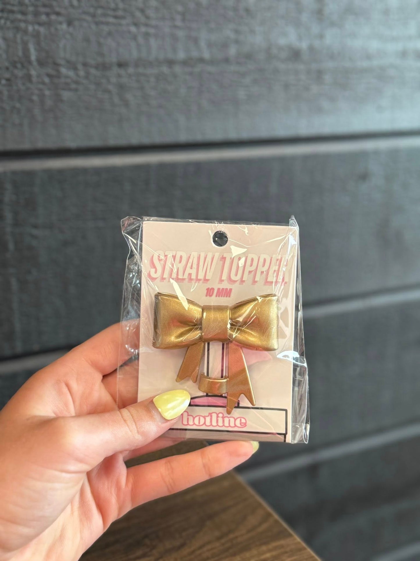 Bow Straw Topper