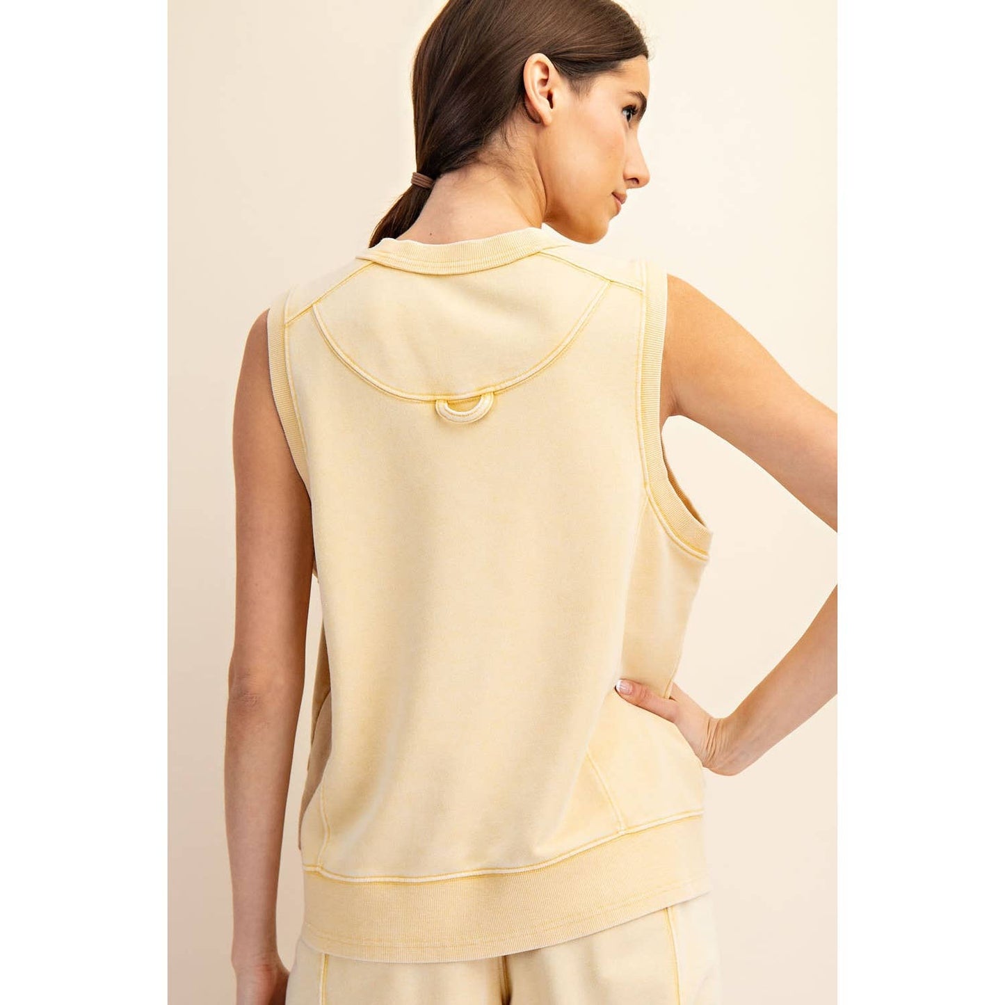 MINERAL WASHED SLEEVELESS PULLOVER