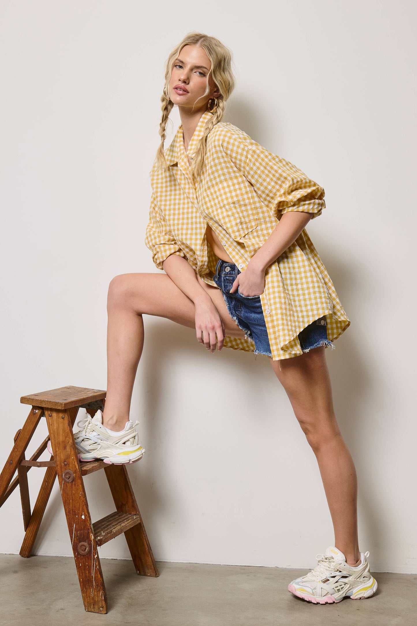 Falling Leaves Top