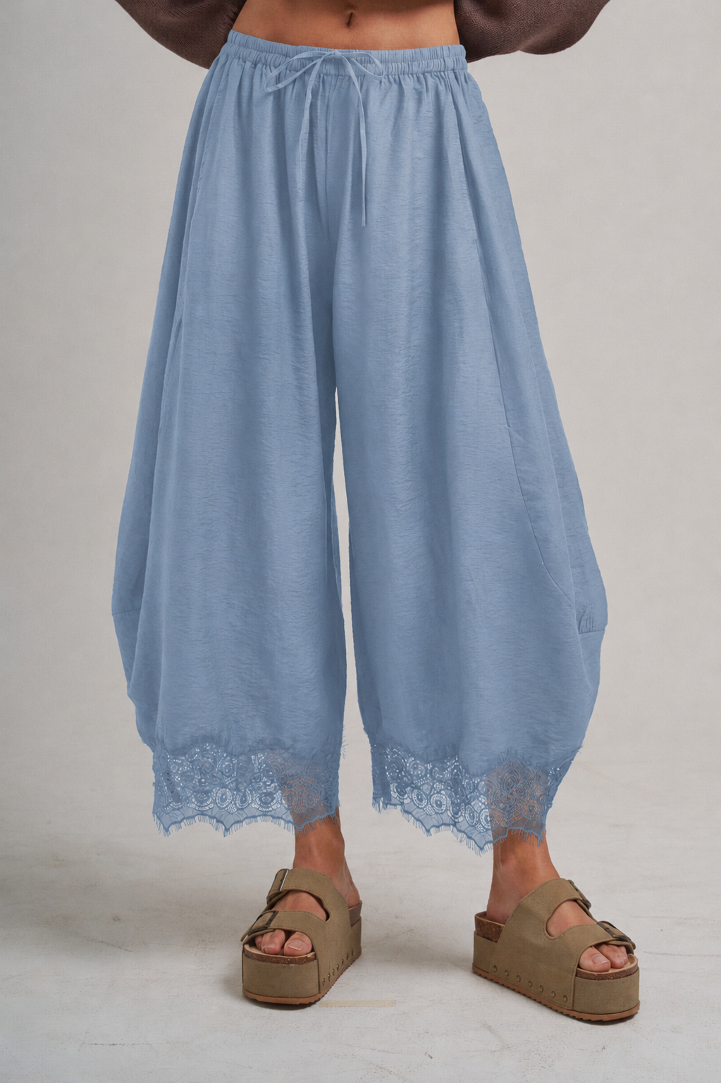 CECE FLOWY WIDE BALLOON LEG PANTS