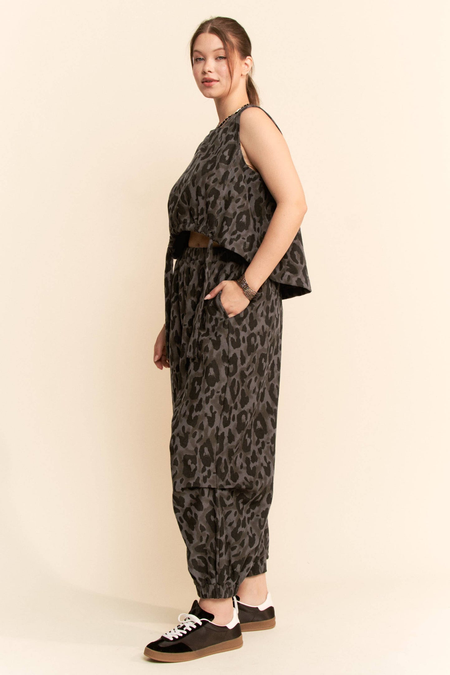 TATUM LEOPARD PRINTED SOFT KNIT CINCH TIE TOP PANTS SET