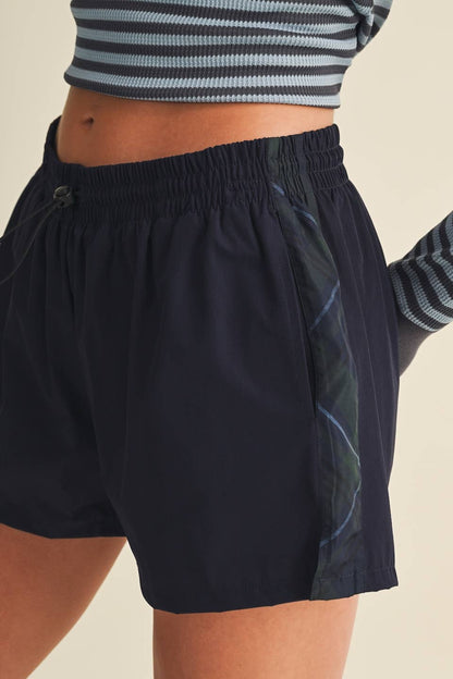Plaid Side Contrast Block Nylon Shorts