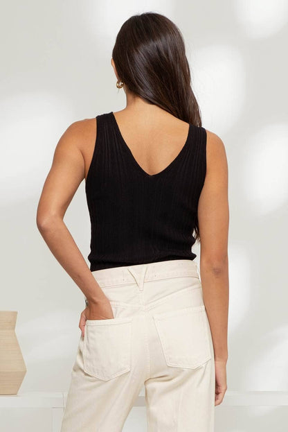 Nora SLEEVELESS V NECK SWEATER KNIT TOP